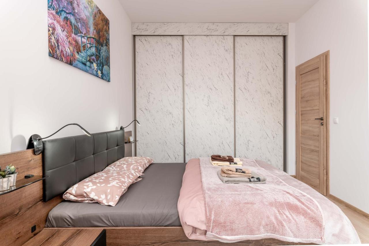 Apartwro - Apartament Przy Wyspie Slodowej, Garaz, Projektor, Rowery Διαμέρισμα Βρότσλαβ Εξωτερικό φωτογραφία